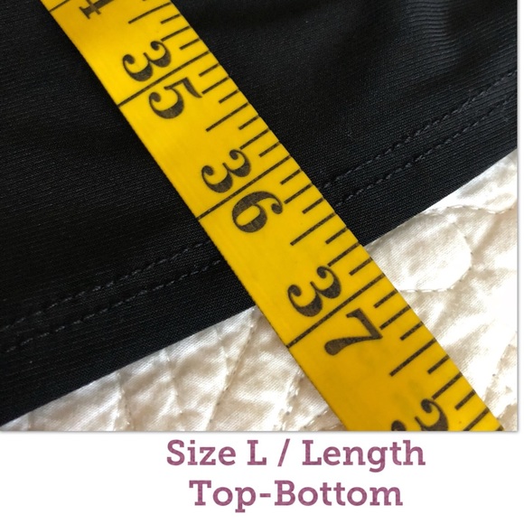 Black Dress With a Twist - Picture 7 of 7